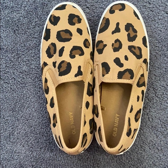 Old Navy Shoes - Old navy leopard slip on sneaker